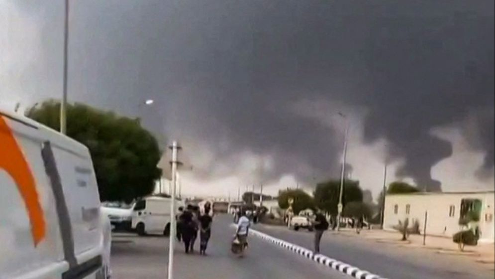 Saudis, Houthis exchange fire as oil refinery targeted in Madinah