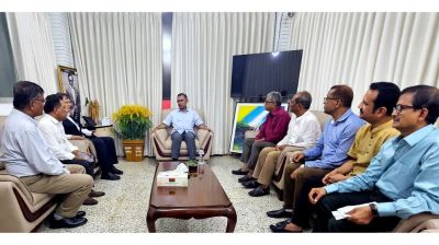 Newly appointed contractual officials call on Prime Minister Newly appointed contractual officials call on Prime Minister