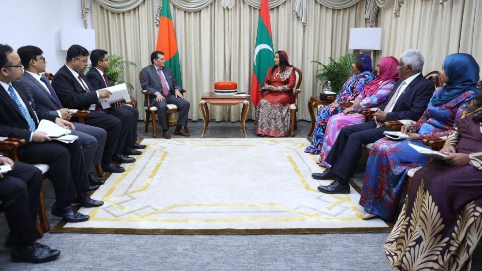 Bangladesh, Maldives discuss direct shipping link