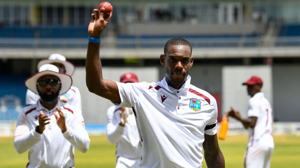 Greaves sets Test record with five wicket maidens in a row