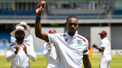 Greaves sets Test record with five wicket maidens in a row