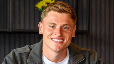 Barnes signs long-term Newcastle extension