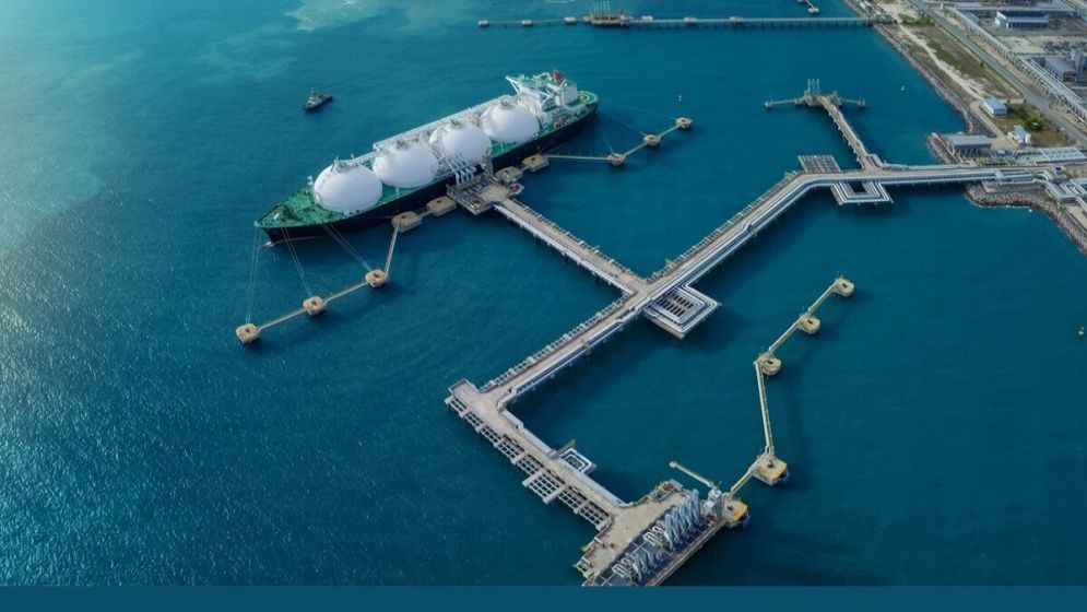 Govt fast-tracks new LNG terminal at Maheshkhali amid acute gas crisis