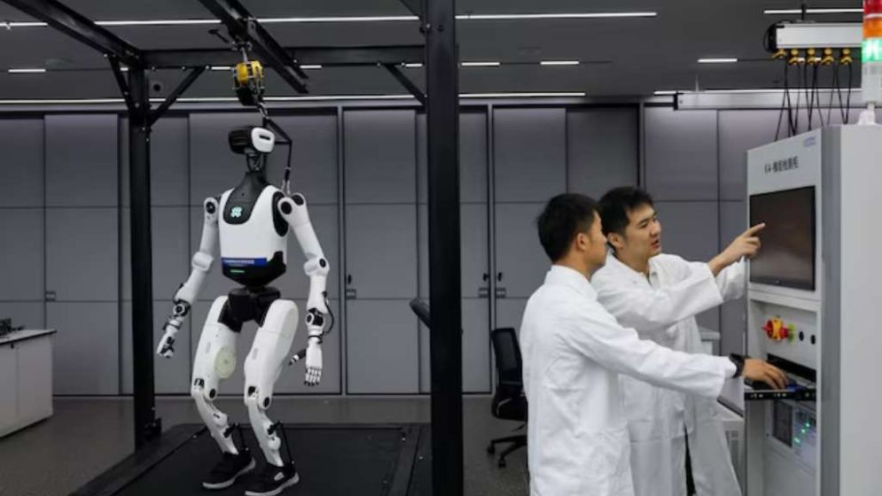 US bans foreign-made humanoid robots, targeting China over national security