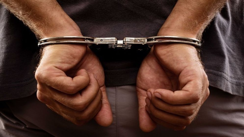 Two held over Australia, Canada visa fraud scheme