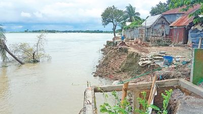 Over 100 homes at risk as Surma erodes Sunamganj village
