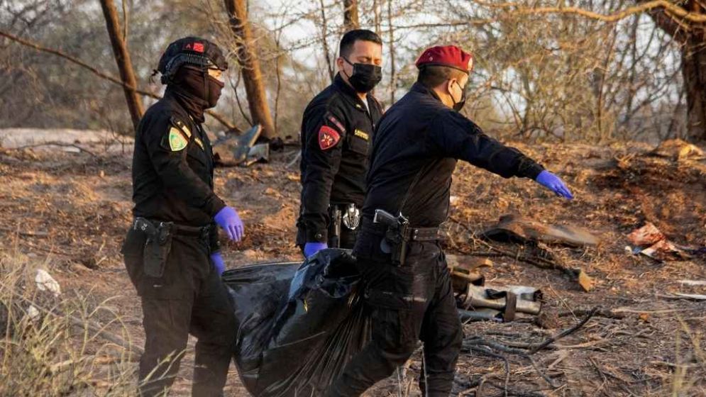 13 dead after small tourist plane crashes in Peru