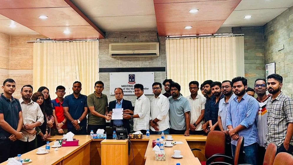 DU Chhatra Dal submits memorandum to VC demanding clean campus