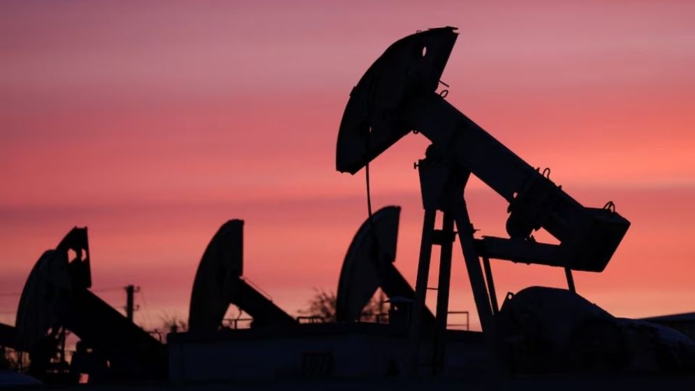 Oil prices sink on Iran hopes, yen gains after joint intervention