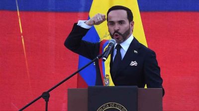 Abelardo de la Espriella, Colombian president and flamboyant millionaire