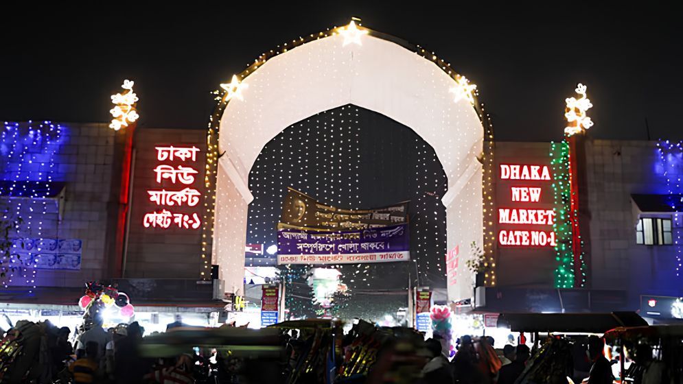 Shopping malls, markets must close by 8pm