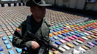 Colombia authorises joint anti-drug ops with US military