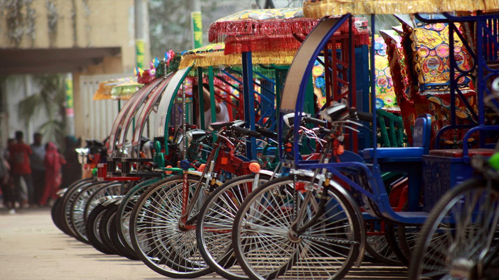 E-rickshaws must use solar power to get registration: State Minister