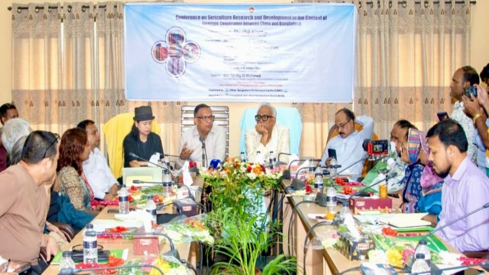 Silk sector to be modernised with Chinese support: State Minister