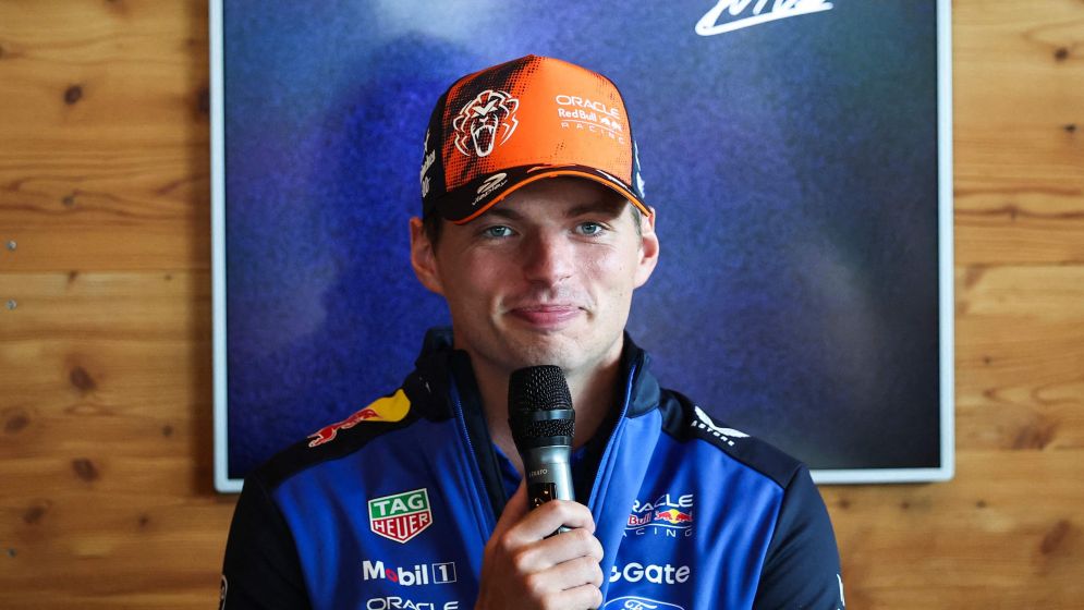 Verstappen signs new Red Bull contract until 2030