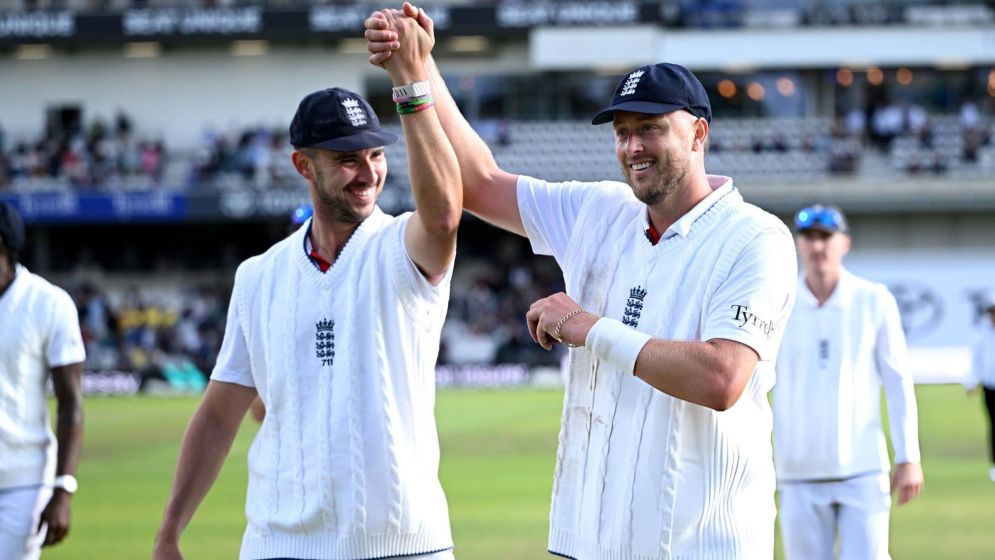 Robinson, Tongue split match ball after five-wicket hauls
