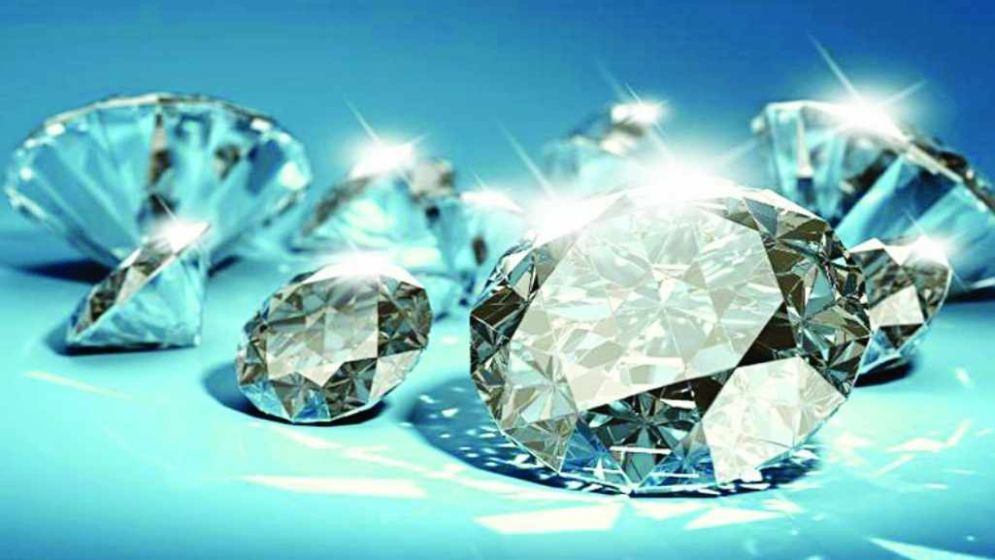 Fake diamonds flood market