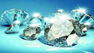 Fake diamonds flood market