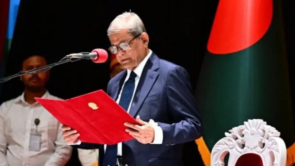 Mirza Fakhrul sworn in as 23rd president
