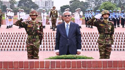 President pays tribute at National Memorial