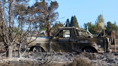 Tens of thousands flee fire near US city of Reno