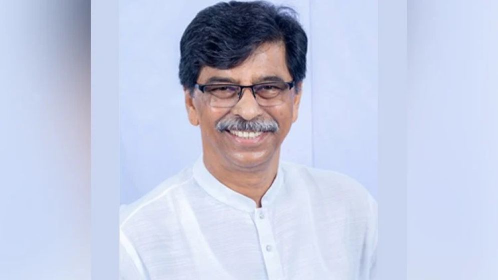 Fertiliser hoarders trying to create artificial crisis amid ample supplies: Minister