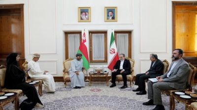 Iran, Oman discuss temporary Hormuz corridor as impasse with US drags on