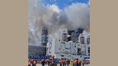 7 people, including six Chinese, killed in Russian factory fire