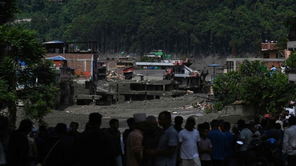 Search for 1,000 missing after deadly Nepal-Tibet floods