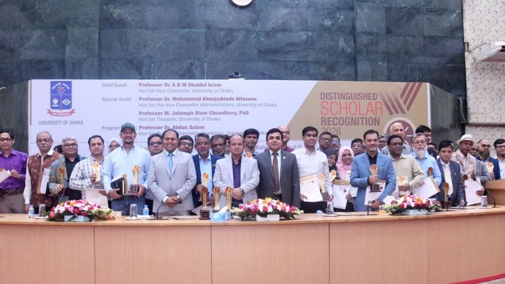 DU honours 62 academicians for research contributions