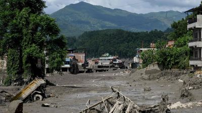 Aid efforts launched after deadly Nepal floods