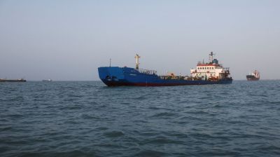 Iran, Qatar hold Hormuz talks as US blockade chokes Iran oil imports