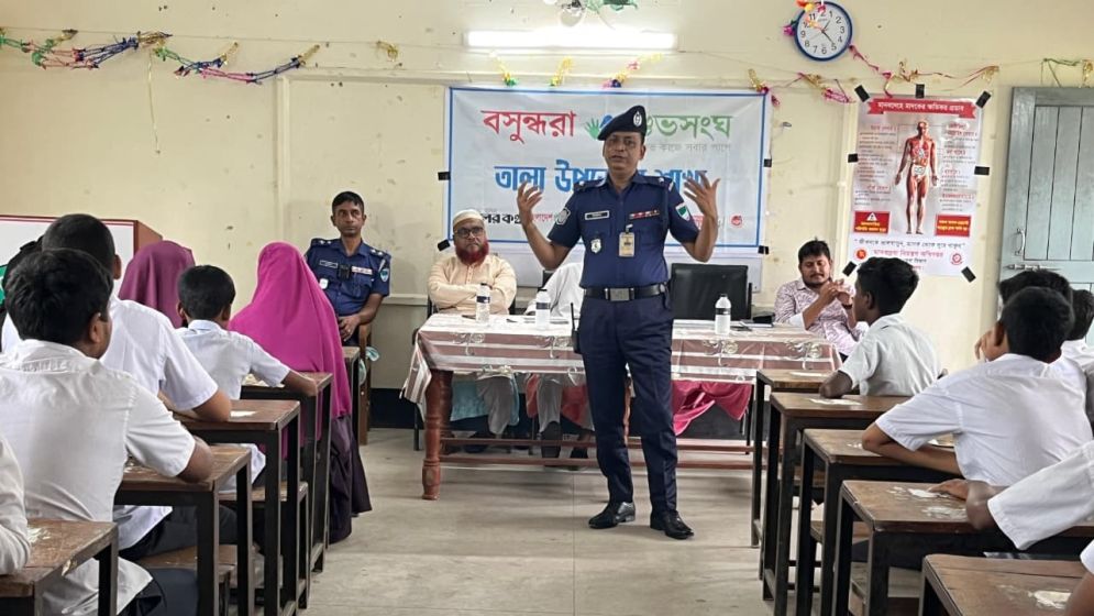 Anti-drug awareness campaign held at school in Satkhira