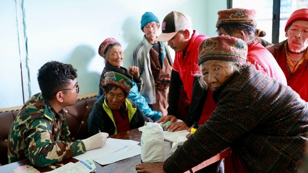 women-survivors-face-sanitation-woes-in-nepal-relief-camp