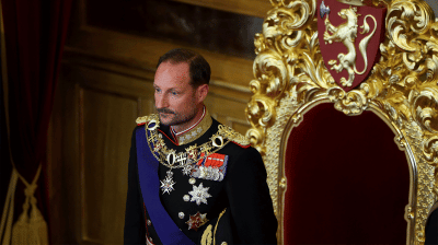 Norway's King Haakon VIII swears allegiance to constitution