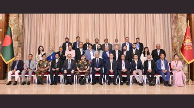 Utmost efforts underway to resolve problems in RMG sector: President