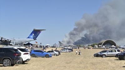 Greek military aircraft crashes during airshow