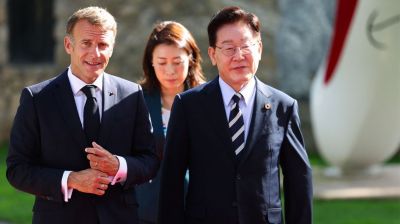 Macron, South Korea leader warn at film summit of AI risks to creativity