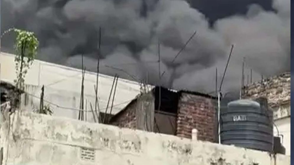 Fire breaks out at Mohakhali building