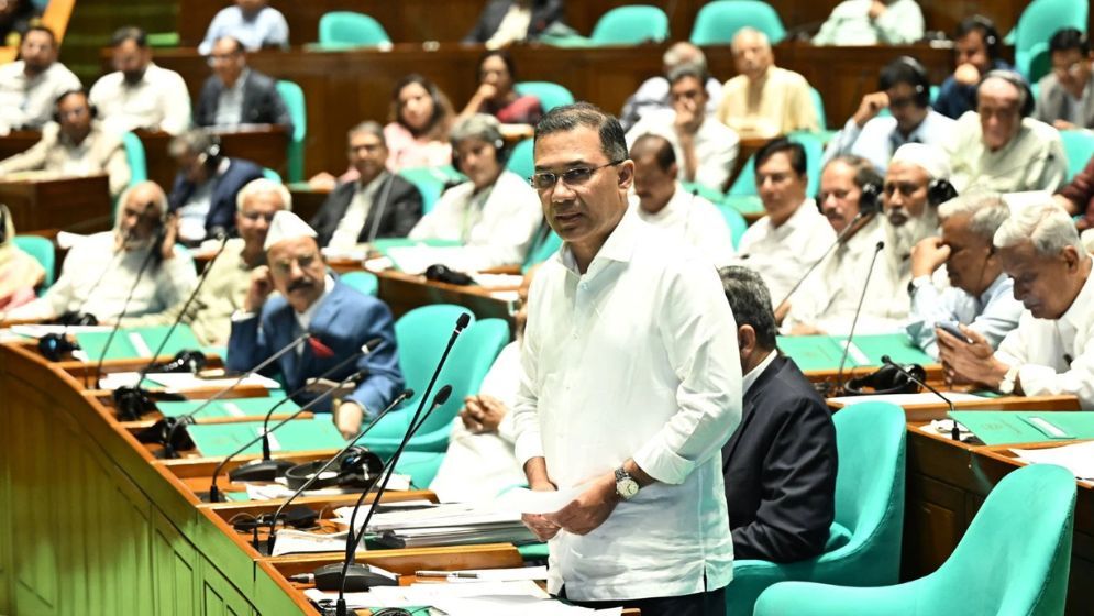 PM urges people to remain patient in tackling power, gas crisis