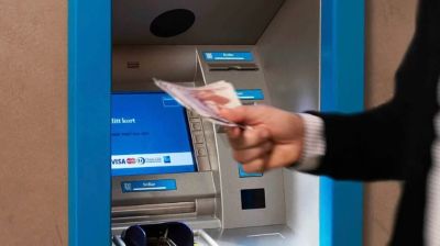 Swedish man fined after taking another woman’s money left in ATM