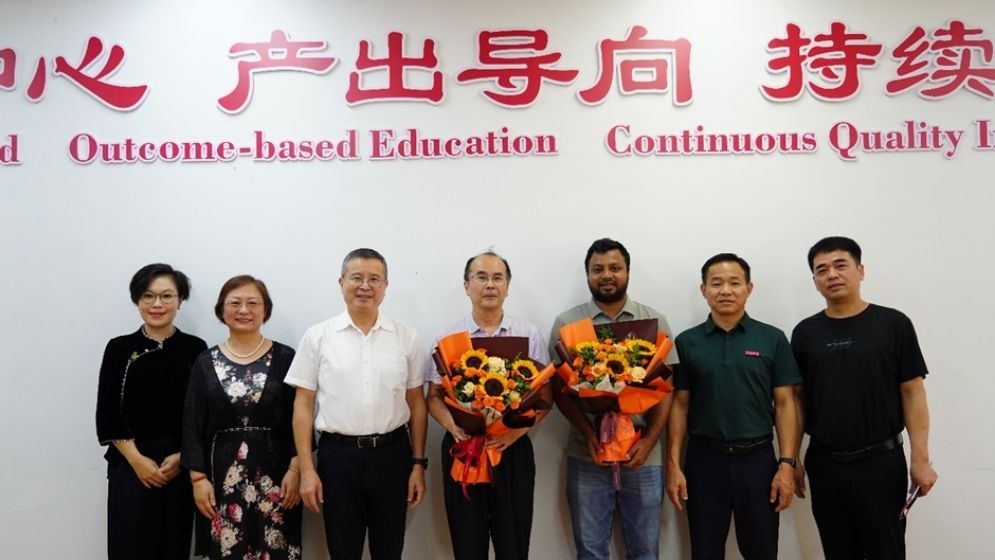 Teacher’s Day in China: A Loop of Respect