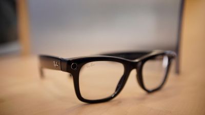 Europe eyes battle over 'pervert' AI glasses