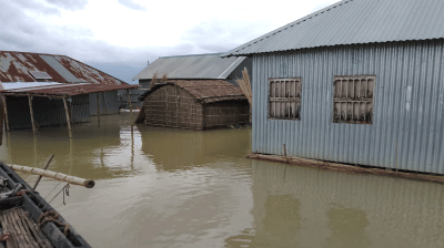 Trouble looms as water level in Padma nears danger level at Rajshahi point