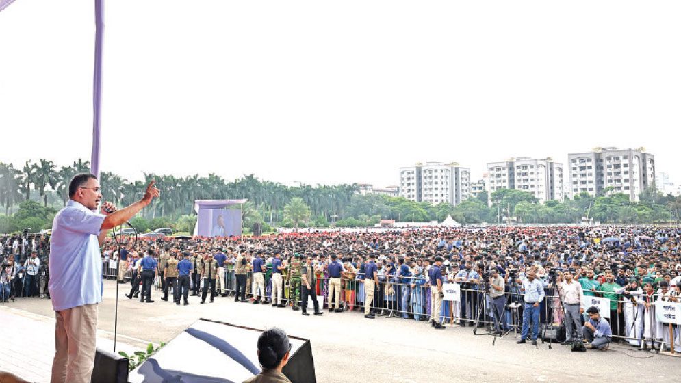 PM urges youth to fight dengue, rebuild nation