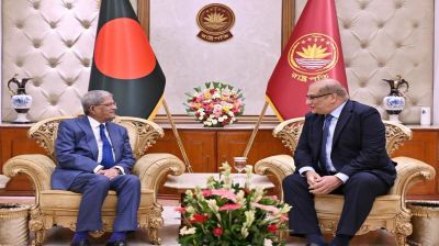 President urges strengthening trade and education ties with Pakistan