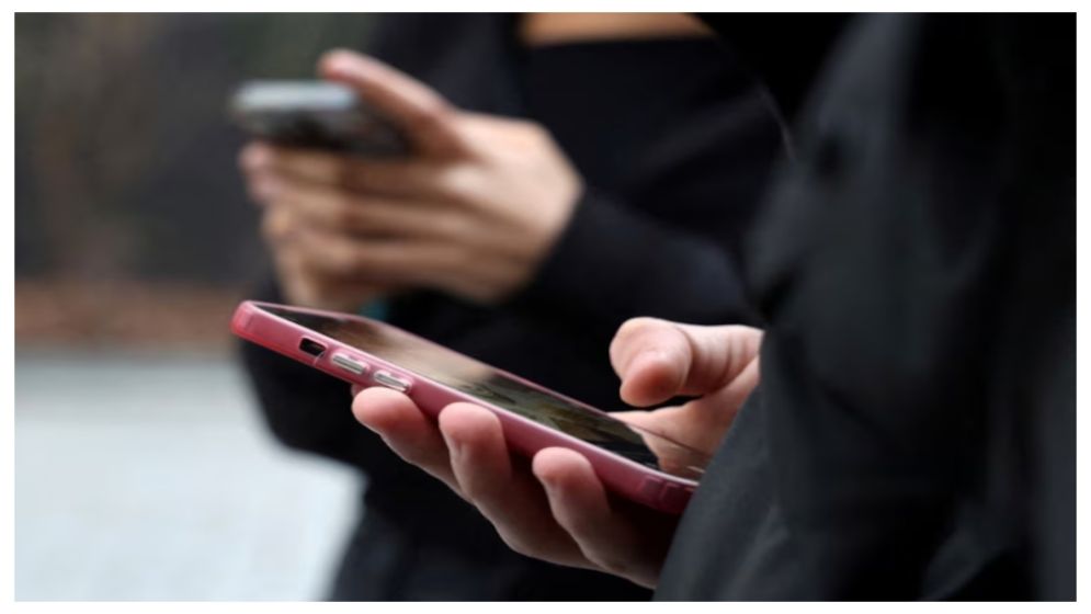 EU is set to propose ban on social media and AI chatbots for under-15s