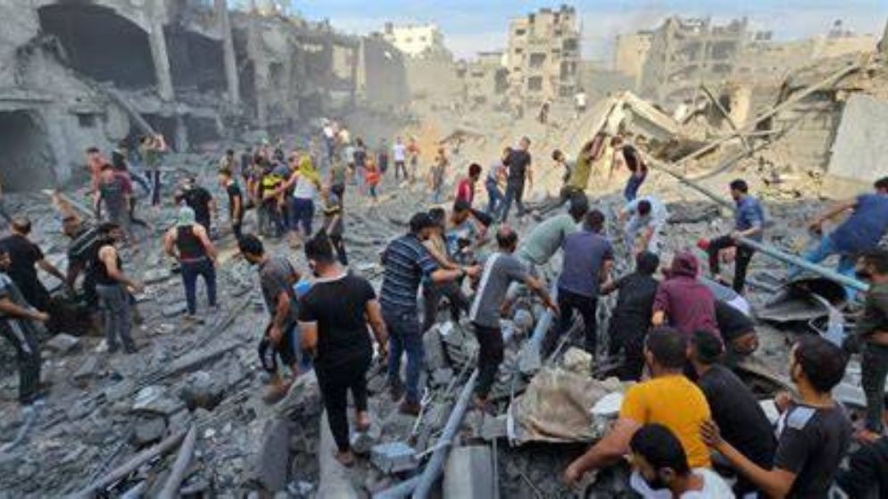 Gaza apartment block collapses, killing eight