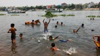 Mild heatwave sweeping over country