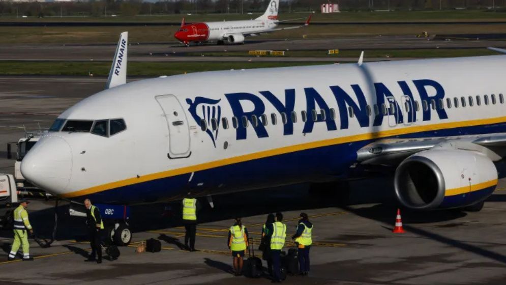 Ryanair boss apologises for calling competitors 'rapists'